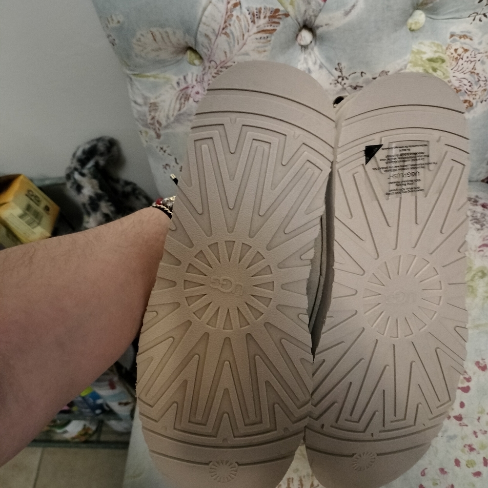 UGG Tazz slippers Size 10 - Picture 5 of 6